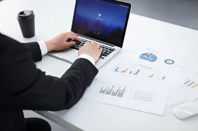 盤點(diǎn)本科五大“萬金油”專業(yè)，行業(yè)兼容性超高！工作不愁，跨界發(fā)展?jié)摿o限